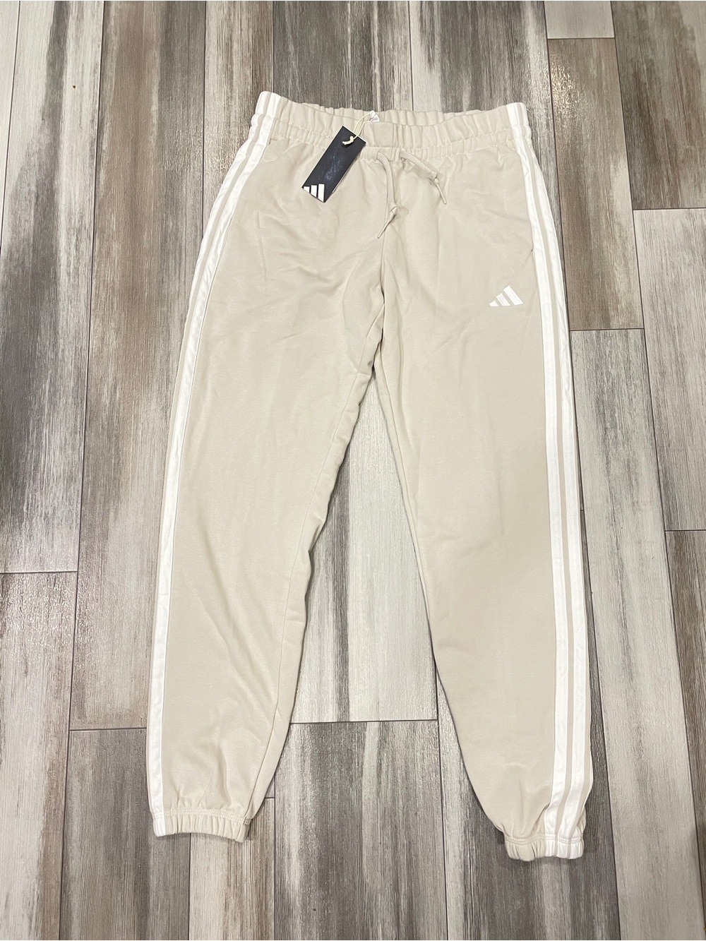 NWT adidas Women's Train Essentials Woven Track Pants Beige Khaki Size M